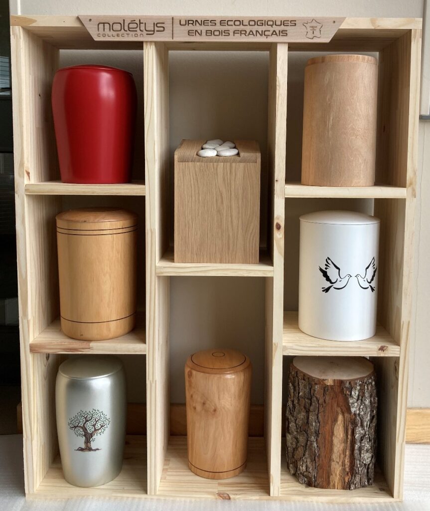 Fabricant de Mobilier pour urnes funéraires- DM BOIS-MOLÉTYS